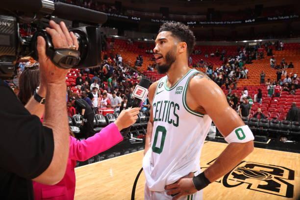 起伏不定 起伏不定