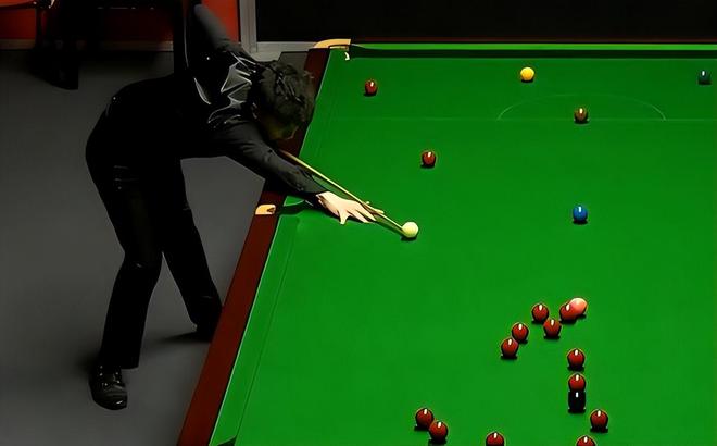 足球给予他 足球给予他